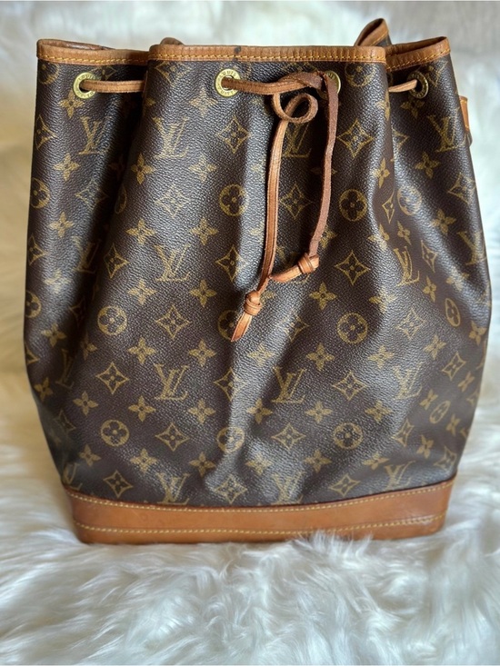 Louis Vuitton Handbags - Louis Vuitton Monogram Drawstring Bucket Bag - Brown/Gold